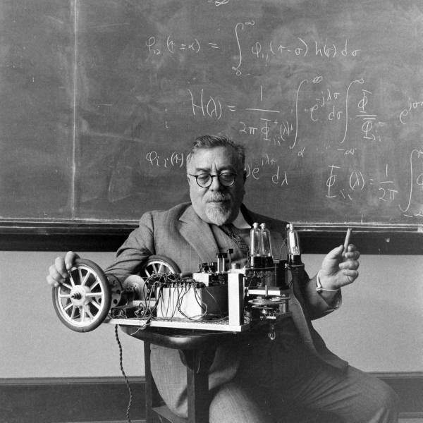 Norbert Weiner with one of his thinking machines