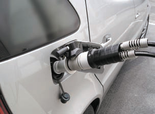 Hydrogen fueling nozzle