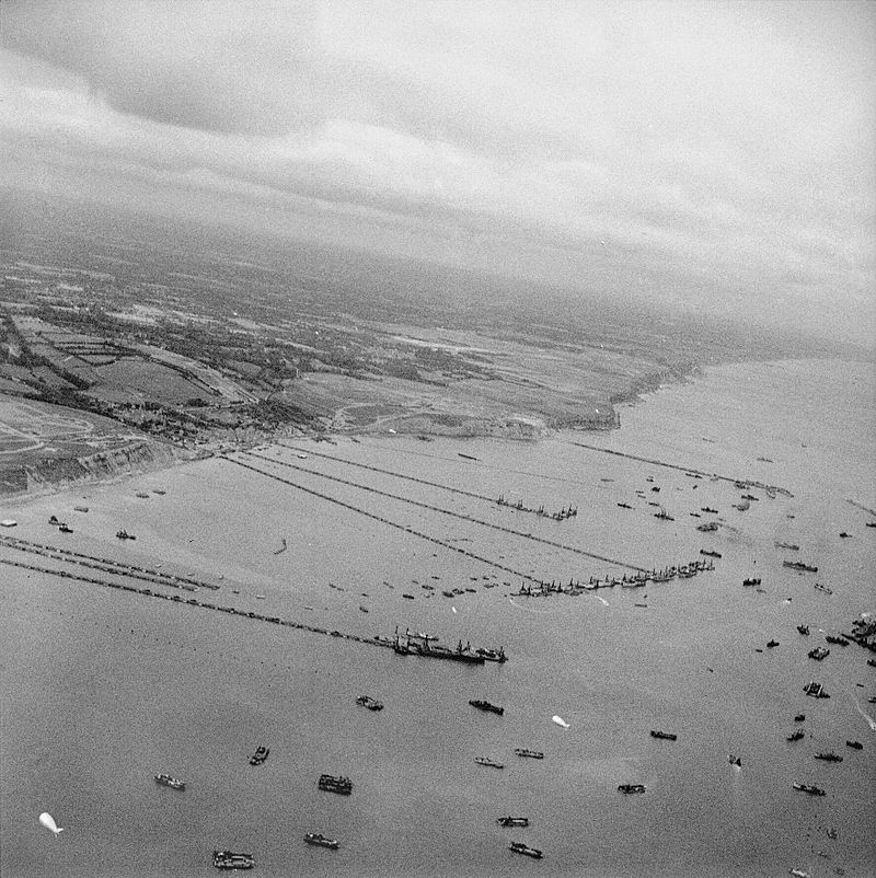 The British harbor in September 1944