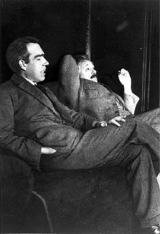 Niels Bohr and Albert Einstein relaxing