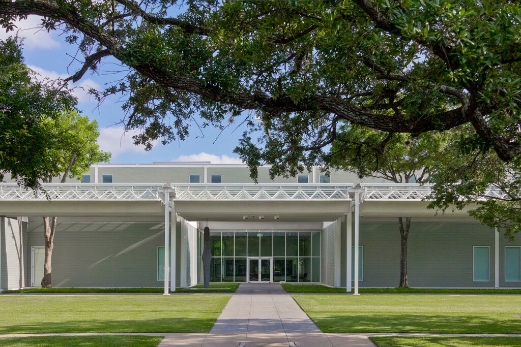 the front entrance of The Menil Collection