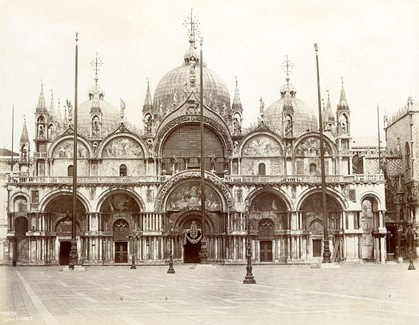 old photo of St. Mark's Basilica