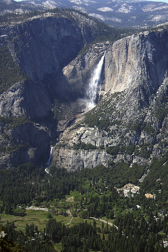  Yosemite Falls