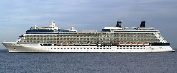 picture of a cruise ship