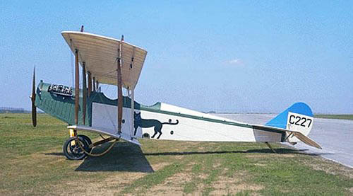Curtiss Jenny, Canuck