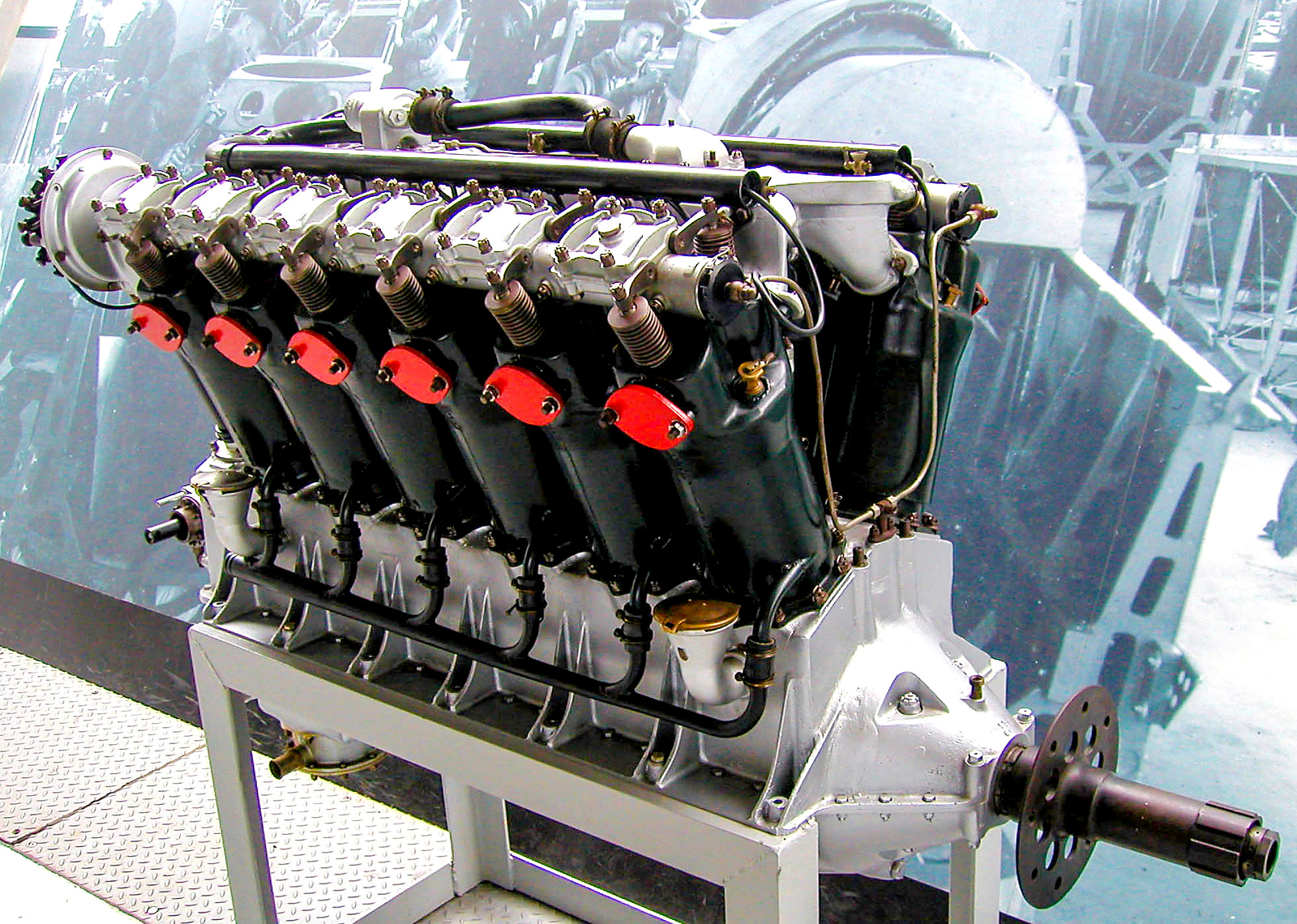 liquid-cooled engine.jpg